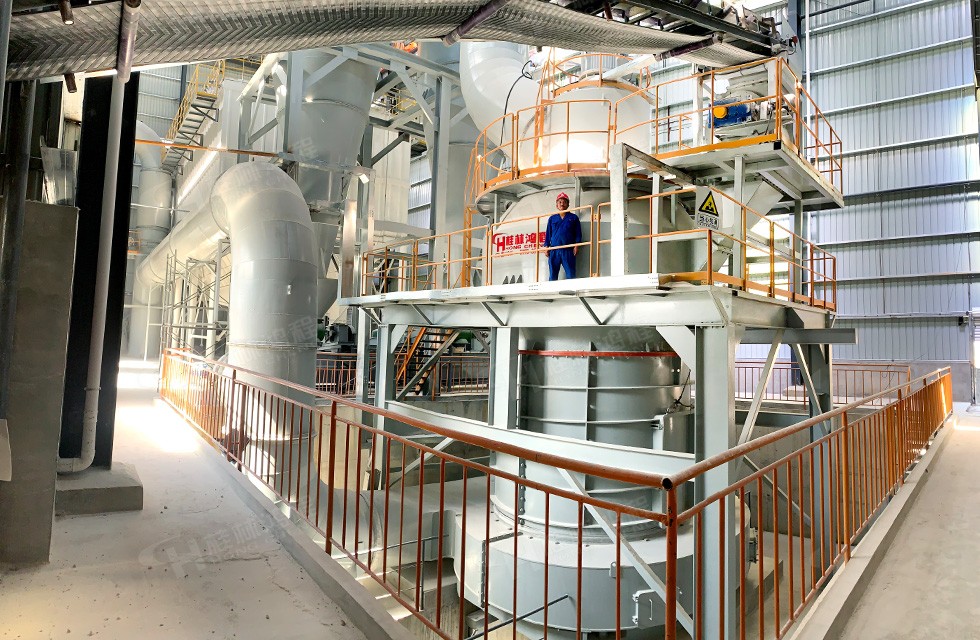 大型石灰石磨粉機HC3000擺式磨四川江油客戶案例 大型石灰石磨粉機HC3000擺式磨四川江油客戶案例