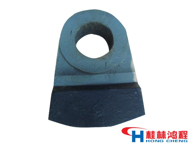 耐磨件錘頭立磨機(jī)耐磨材料選擇要注重強(qiáng)韌性 耐磨件錘頭立磨機(jī)耐磨材料選擇要注重強(qiáng)韌性