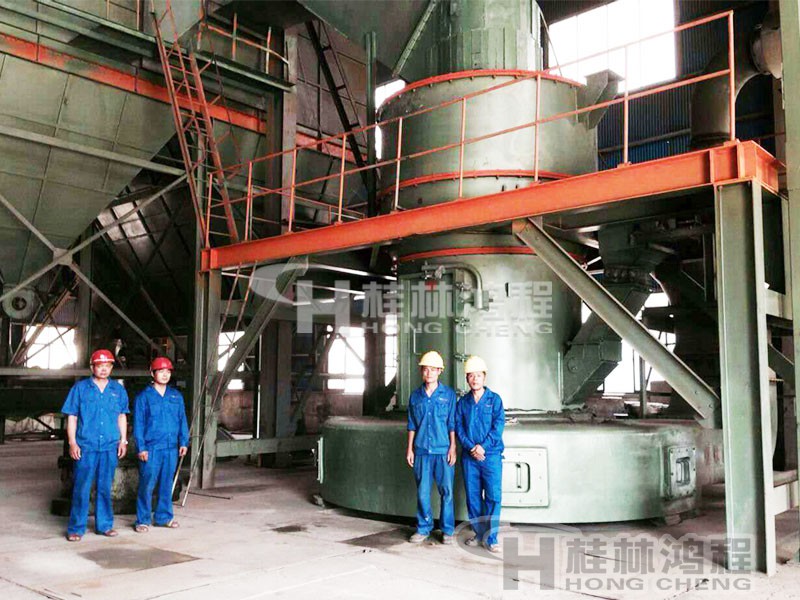 HLM微粉石墨生產(chǎn)線立磨機 HLM1700微粉石墨生產(chǎn)線立磨機