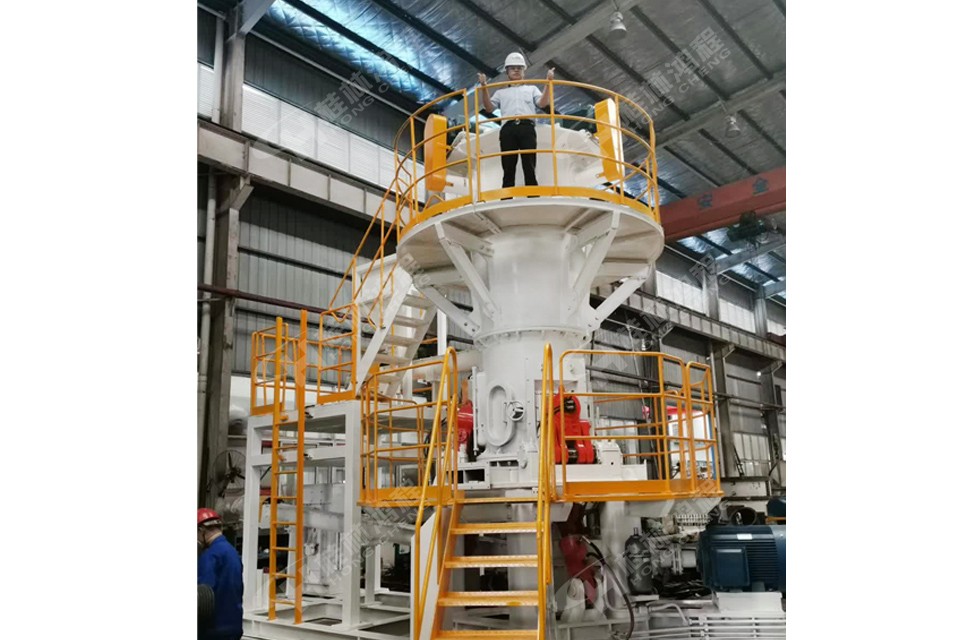 桂林鴻程新款HLMX600小型超細(xì)立式磨粉機整機預(yù)裝待發(fā) 桂林鴻程新款HLMX600小型超細(xì)立式磨粉機整機預(yù)裝待發(fā)