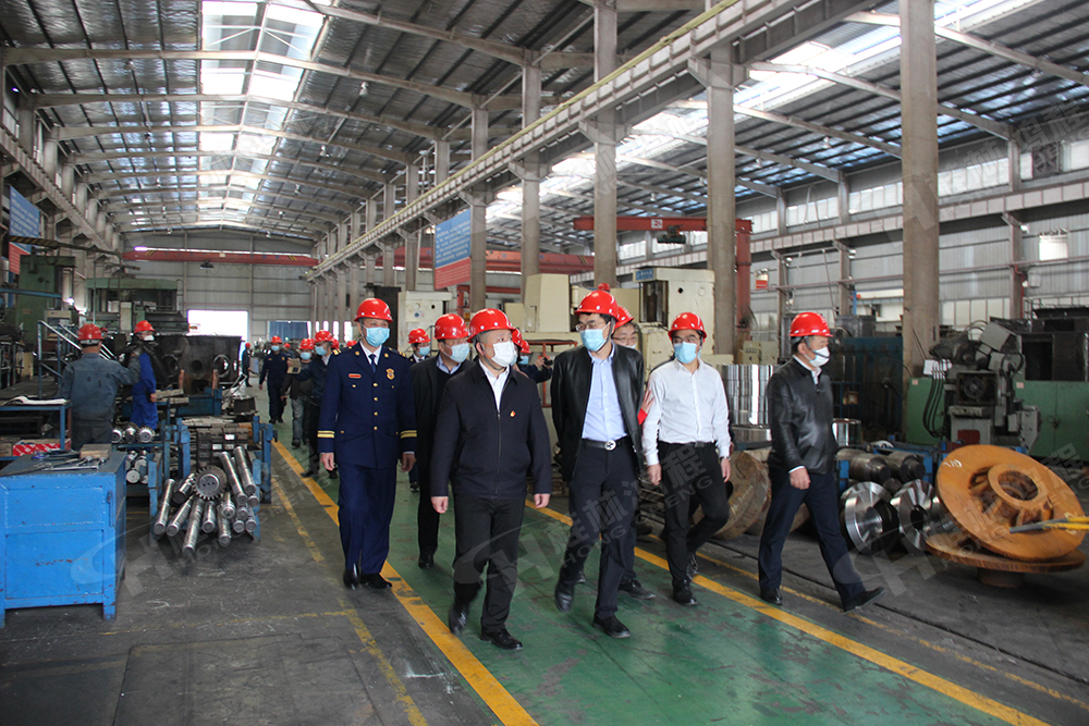 2021.2.5桂林市副市長(zhǎng)來公司做安全大檢查 2021.2.5桂林市副市長(zhǎng)來公司做安全大檢查